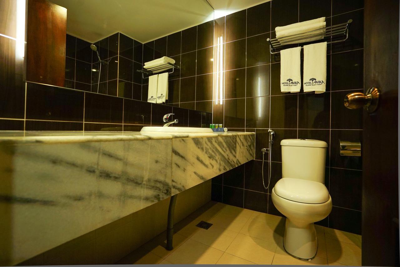 Hotel Anika Keluang Kültér fotó