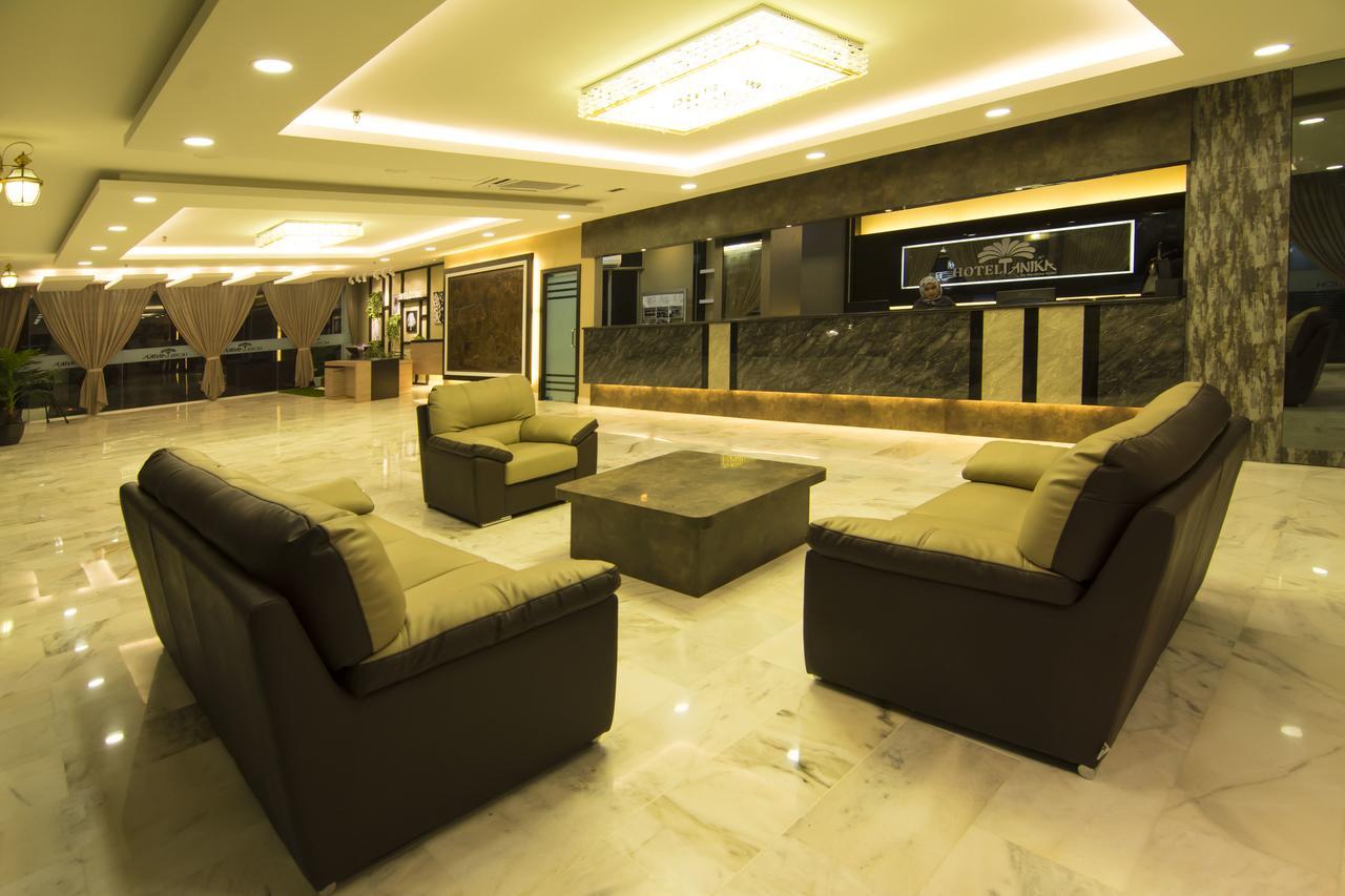 Hotel Anika Keluang Kültér fotó